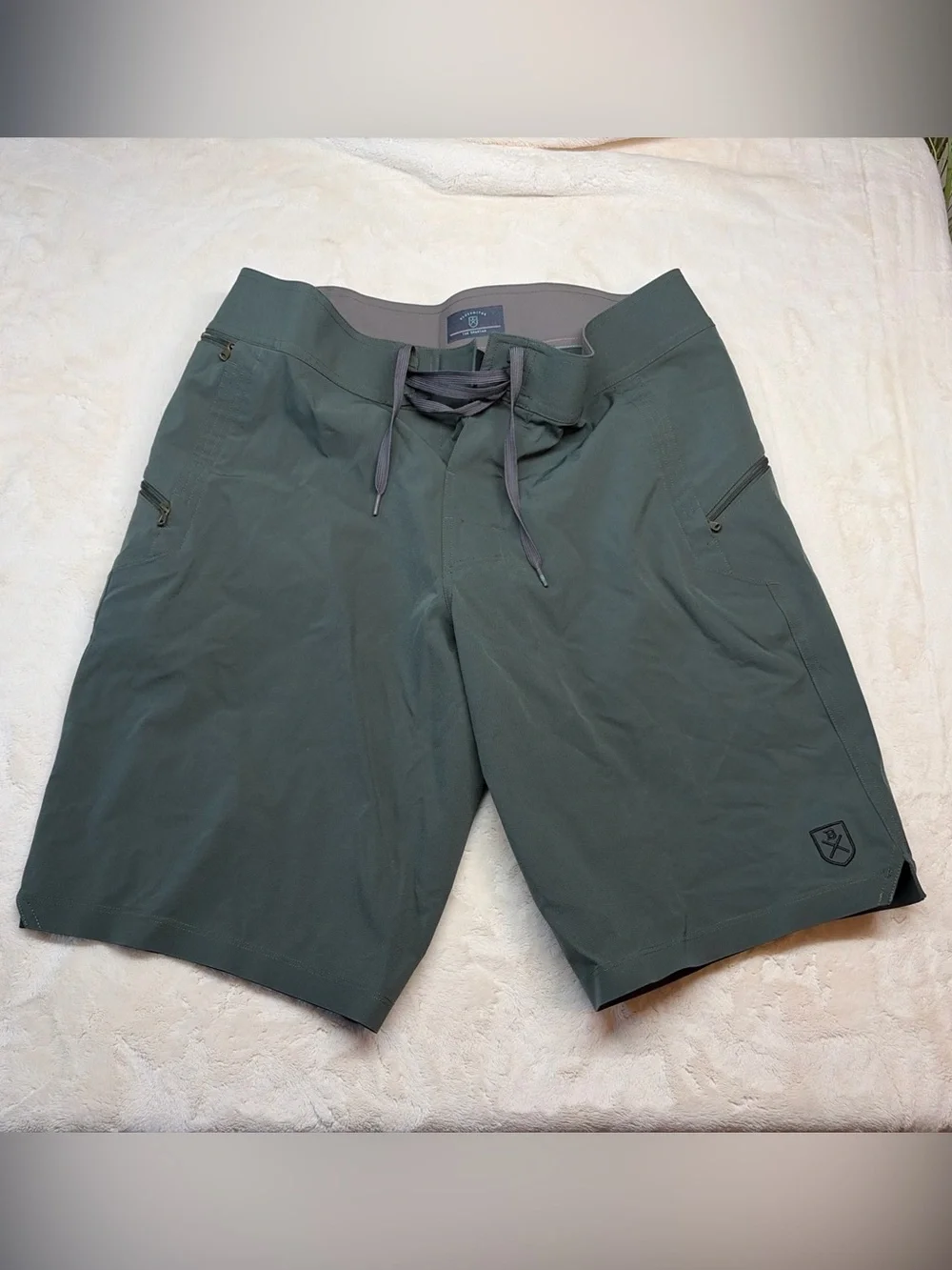 Bluesmiths The Spartan Performance Casual Board Shorts Mens Sz 34 Green